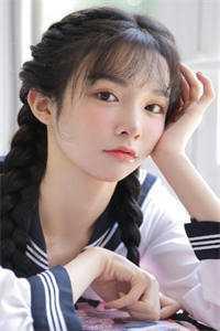 容苍海李擎天谁厉害